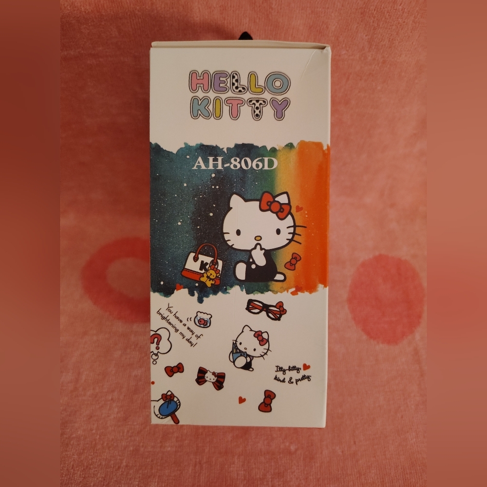 EXCLUSIVE - Hello Kitty x Miniso Pink Wireless Headphones - Picture 5 of 9